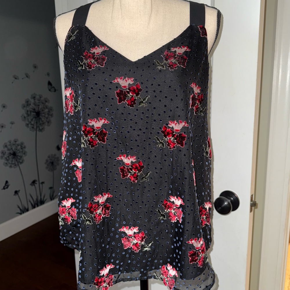 🌹 LOFT Velvet Dot Floral Cami